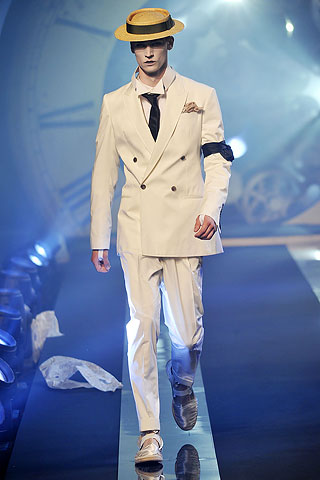 John Galliano / - 2011